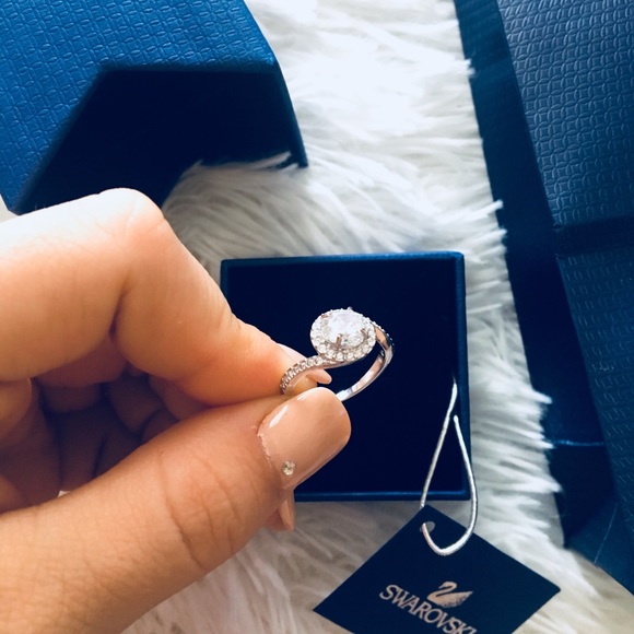 Swarovski SWIRL RING - Picture 6 of 7